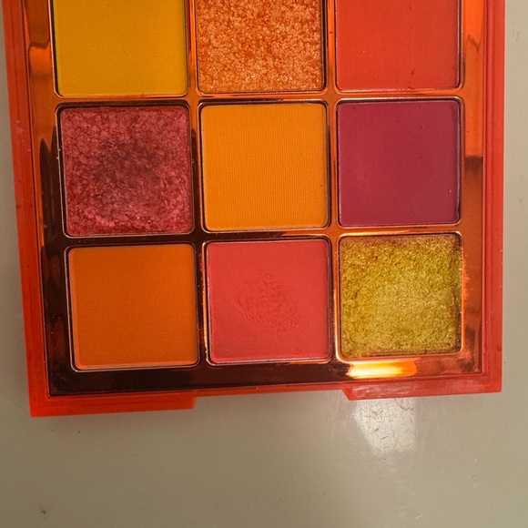 HUDA BEAUTY Neon Obsessions Eyeshadow Palette - Picture 3 of 5